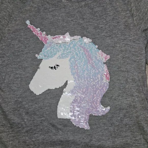 ARIZONA JEANS CO Gray Sequined Unicorn Pullover Top Girls Size 7-8 - Picture 3 of 3